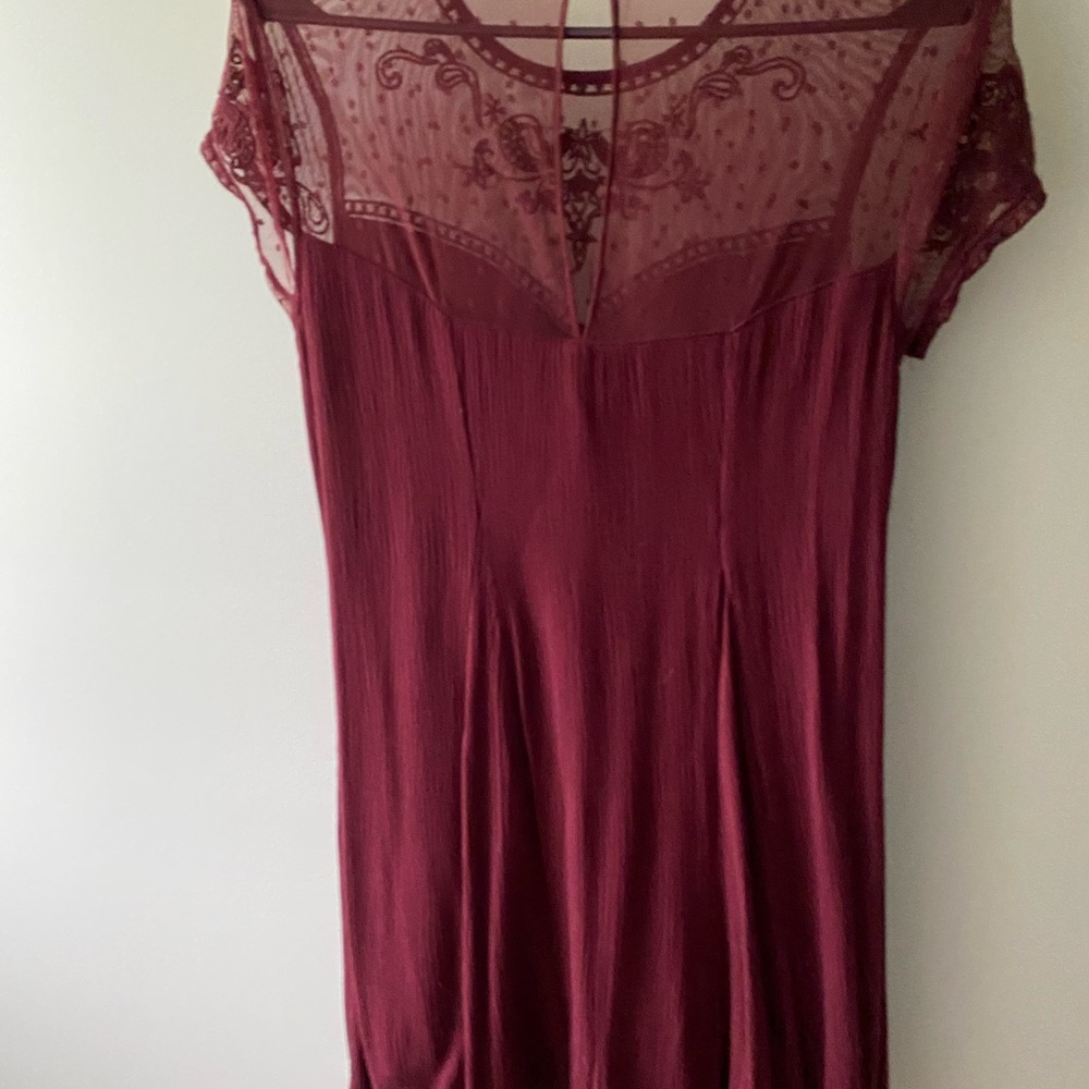 Elegant Burgundy Lace Dress